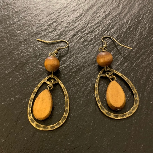 Bohemian Hammered Golden Bronze Tone Wooden Dangle Tear Drop Earrings - Picture 6 of 6